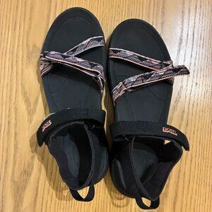 NWOT Teva Vera Sandals - Women's 8